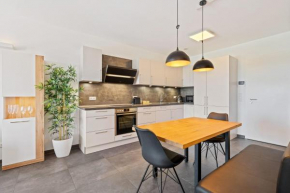 Cloche d'Or Proximity - Sleek Urban Space